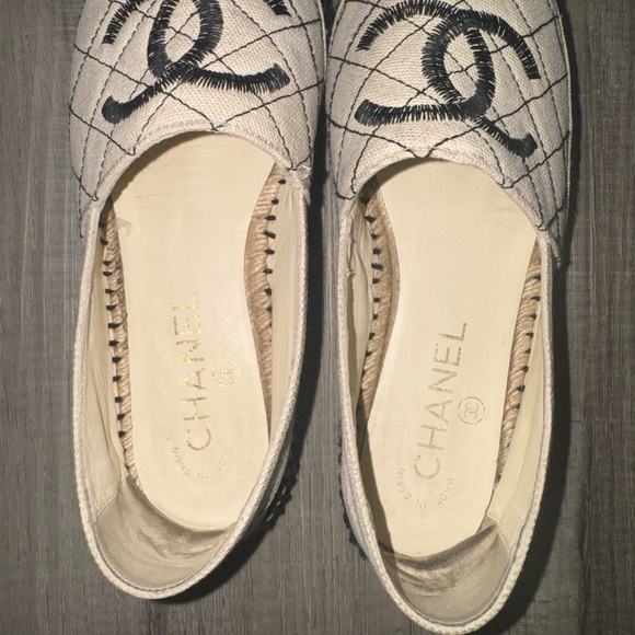 Chanel Canvas Diamond Quilted CC espadrilles - Picture 4 of 14